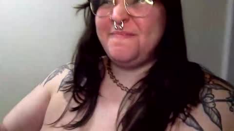 foxdarling96 online show from February 2026 04:39:01 AM