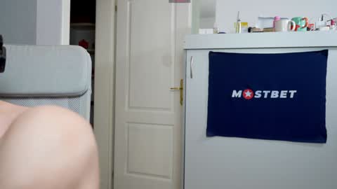 Snapshot of foxeslovefoxes chatting on December 2024 02:55:01 PM CUSTOM PHOTOS AND VIDEOS -  online show from December 2024 02:55:01 PM