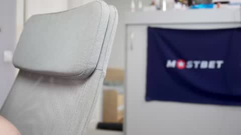 Snapshot of foxeslovefoxes chatting on December 2024 12:16:02 PM CUSTOM PHOTOS AND VIDEOS -  online show from December 2024 12:16:02 PM