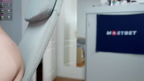 Snapshot of foxeslovefoxes chatting on December 2024 12:03:01 PM CUSTOM PHOTOS AND VIDEOS -  online show from December 2024 12:03:01 PM