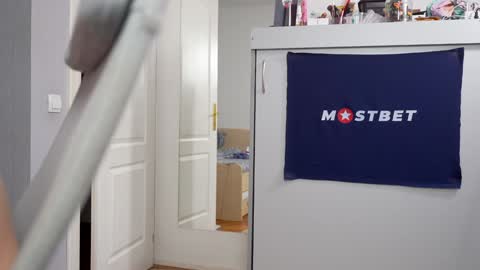 Snapshot of foxeslovefoxes chatting on December 2024 01:03:02 PM CUSTOM PHOTOS AND VIDEOS -  online show from December 2024 01:03:02 PM