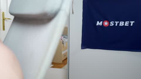 Snapshot of foxeslovefoxes chatting on January 2025 11:17:02 AM CUSTOM PHOTOS AND VIDEOS -  online show from January 2025 11:17:02 AM