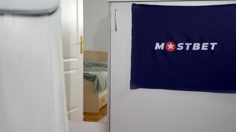 Snapshot of foxeslovefoxes chatting on January 2025 02:19:02 PM CUSTOM PHOTOS AND VIDEOS -  online show from January 2025 02:19:02 PM