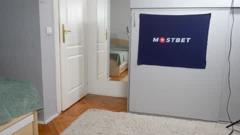 Snapshot of foxeslovefoxes chatting on January 2025 02:14:01 PM CUSTOM PHOTOS AND VIDEOS -  online show from January 2025 02:14:01 PM