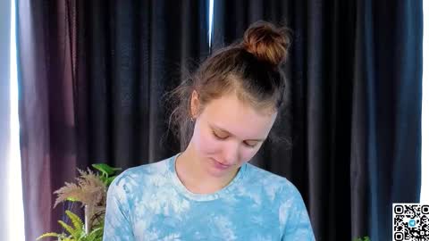 Snapshot of foxfever chatting on November 2025 06:58:02 AM Lily online show from November 2025 06:58:02 AM