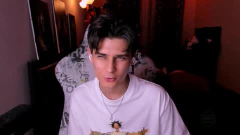 Foxicfu online show from March 2026 05:18:02 PM