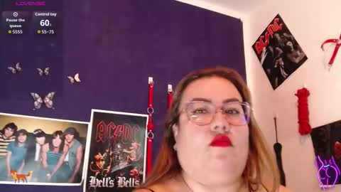 foxxbell online show from February 2026 12:15:01 PM