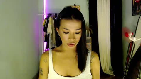 Snapshot of foxxygirly_ chatting on May 2026 09:04:02 AM Eva Violet online show from May 2026 09:04:02 AM