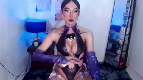 Snapshot of foxy_goddess chatting on November 2025 09:37:02 AM foxy_goddess online show from November 2025 09:37:02 AM