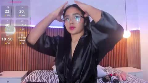 foxy_kylie online show from January 2026 07:50:01 PM