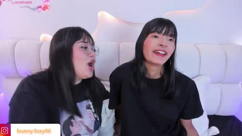 FOXY AND BUNNY online show from March 2026 06:08:01 AM