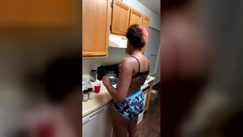 foxygoddess18 online show from May 2026 12:27:02 AM