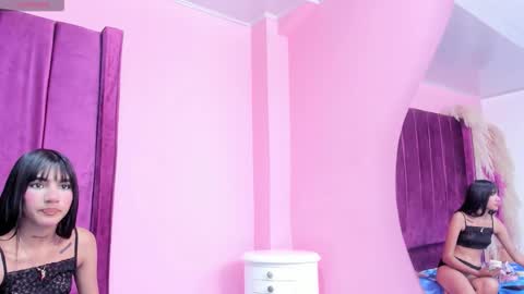 Snapshot of foxyhillx chatting on December 2025 05:50:01 PM foxyhillx online show from December 2025 05:50:01 PM