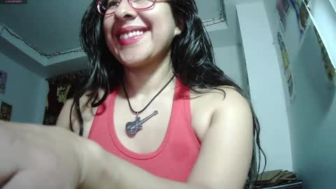 Snapshot of foxymalish chatting on May 2026 04:19:01 AM Malishka online show from May 2026 04:19:01 AM