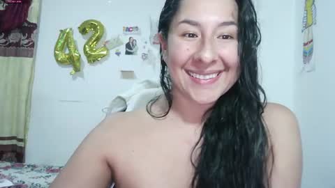 Snapshot of foxymalish chatting on June 2026 03:41:02 AM Malishka online show from June 2026 03:41:02 AM