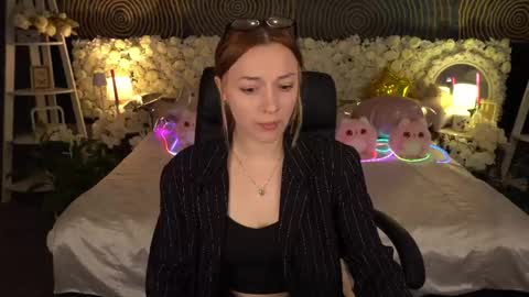 Snapshot of foxymayy chatting on May 2026 12:35:01 PM Maya online show from May 2026 12:35:01 PM