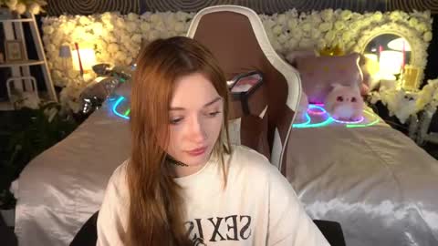 Snapshot of foxymayy chatting on May 2026 02:01:02 PM Maya online show from May 2026 02:01:02 PM