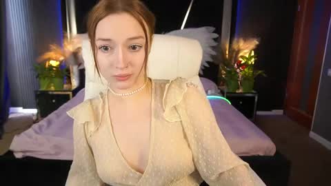 Snapshot of foxymayy chatting on June 2026 12:43:01 PM Maya online show from June 2026 12:43:01 PM