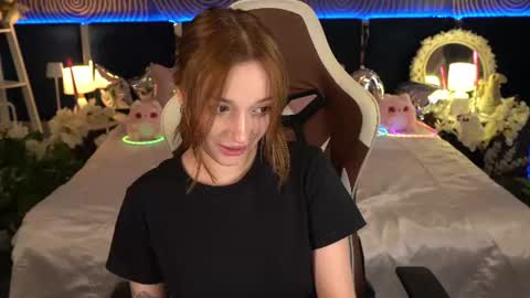 Snapshot of foxymayy chatting on June 2026 01:20:02 PM Maya online show from June 2026 01:20:02 PM