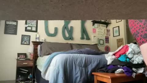 Snapshot of fp004 chatting on December 2025 05:43:02 PM fp004 online show from December 2025 05:43:02 PM