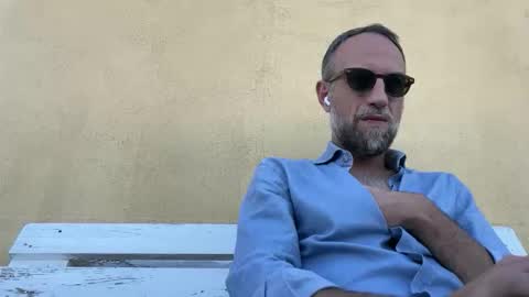 fra___ online show from October 2025 01:23:02 PM