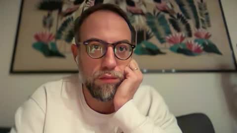 fra___ online show from December 2025 11:53:01 PM