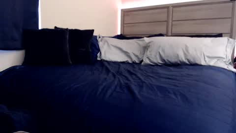 Angel online show from December 2024 07:05:01 PM