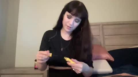 Angel online show from November 2025 11:21:02 PM