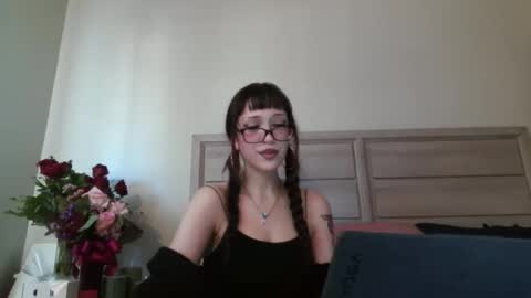 Angel online show from February 2026 06:15:02 PM