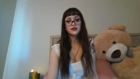 Angel online show from February 2026 07:03:02 PM