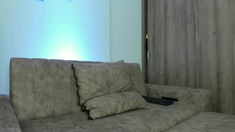 Snapshot of fraiderbrown chatting on November 2025 03:00:02 PM IM FRAIDER online show from November 2025 03:00:02 PM