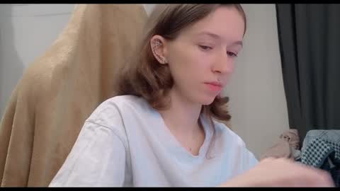 fran_bow online show from January 2025 07:46:02 AM