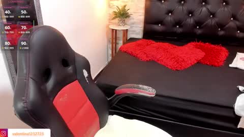          online show from November 2025 02:12:02 AM