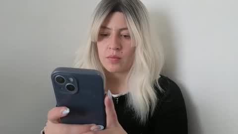 Francesca online show from September 2025 07:39:01 PM