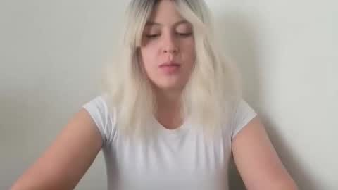 Francesca online show from October 2025 09:22:01 PM