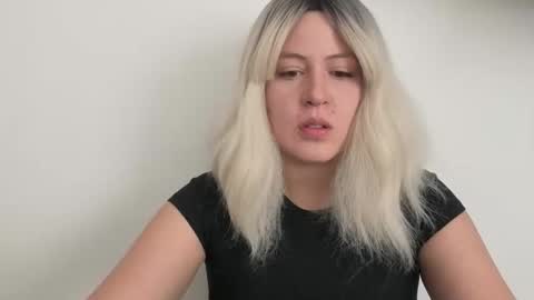 Francesca online show from December 2025 07:30:02 PM