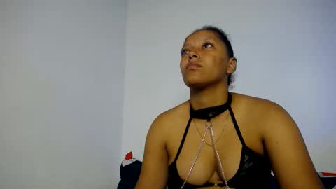 francihot4 online show from March 2026 03:01:02 AM