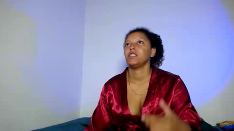 francihot4 online show from April 2026 12:05:01 AM