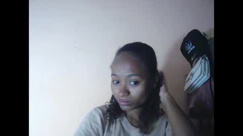 Snapshot of francine925426 chatting on October 2025 02:13:02 PM francine925426 online show from October 2025 02:13:02 PM