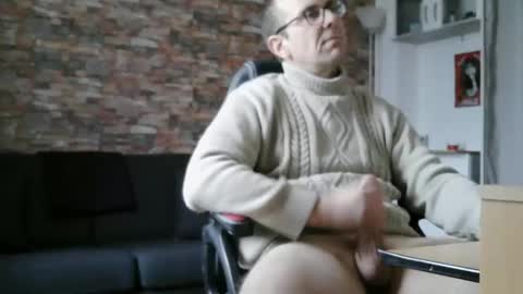 Snapshot of franck143544 chatting on February 2026 02:57:01 PM franck143544 online show from February 2026 02:57:01 PM