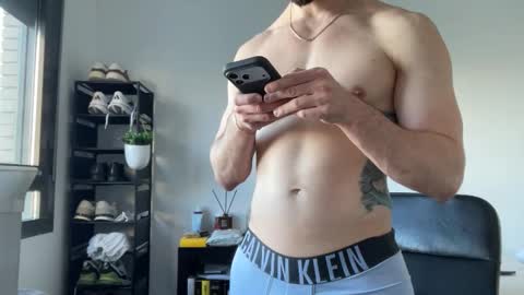 franco03952 online show from April 2026 04:59:02 PM