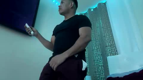 Snapshot of franco551961 chatting on April 2026 02:01:01 AM franco551961 online show from April 2026 02:01:01 AM