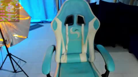 Snapshot of franco_rizzo01 chatting on November 2025 11:47:02 PM frank online show from November 2025 11:47:02 PM