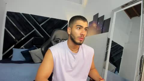 Snapshot of francobanderas1 chatting on November 2025 11:35:01 AM FRANCO online show from November 2025 11:35:01 AM