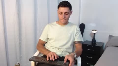 Frank online show from April 2026 09:49:02 PM