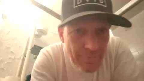 Famous Blue Eyes online show from April 2026 06:25:02 AM