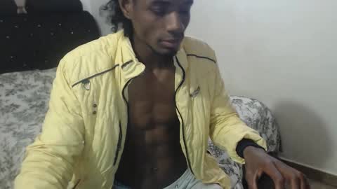 Snapshot of franklatino_1 chatting on October 2025 02:46:02 PM FRANK online show from October 2025 02:46:02 PM