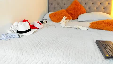 Snapshot of frankmyles01 chatting on December 2024 09:06:02 AM frank online show from December 2024 09:06:02 AM