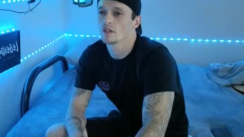 Snapshot of frankoafterdark chatting on September 2025 07:35:01 PM Franco online show from September 2025 07:35:01 PM