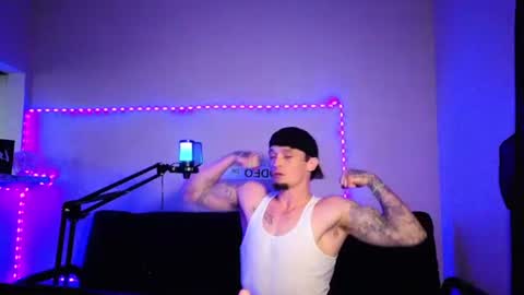 Franco online show from November 2025 01:04:01 AM